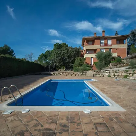 A 3 Kms. De Igualada Apartment
