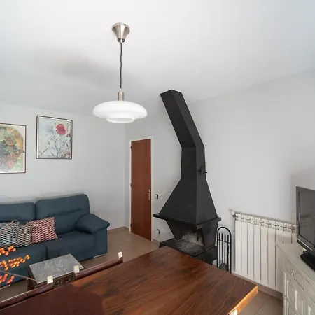 A 3 Kms. De Igualada Apartment
